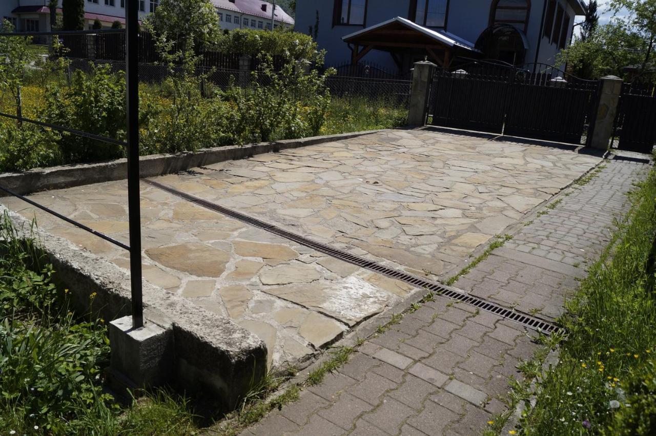 Будиночок В Карпатах Yaremche Eksteriør billede
